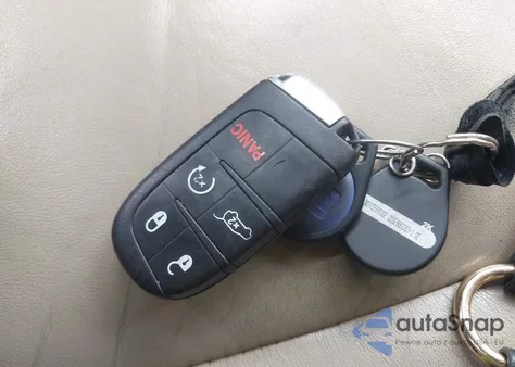 2014 Jeep Grand Cherokee Limited z USA, uszkodzony, nr VIN 1C4RJFBT8EC114896